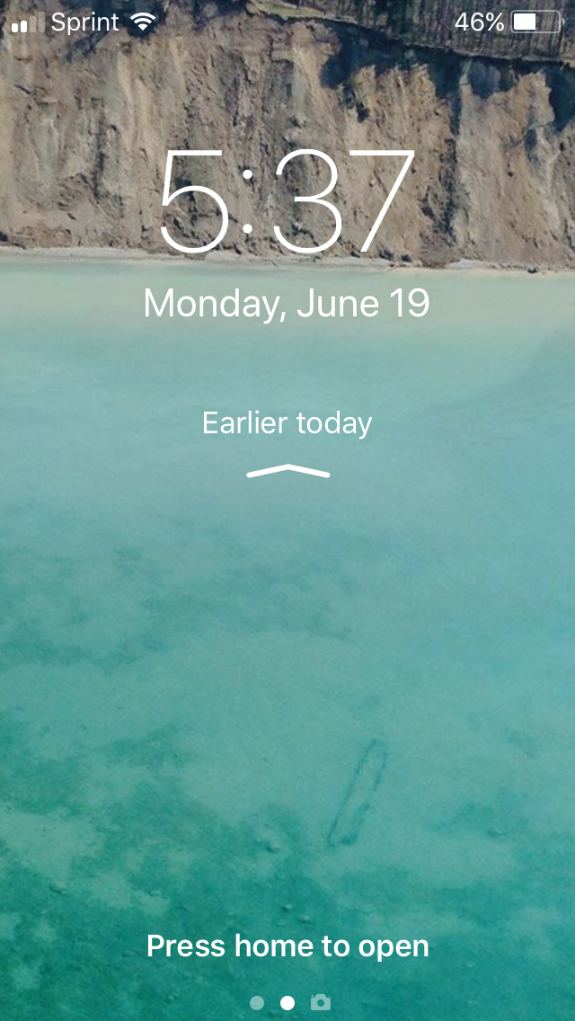 The lock screen in iOS 11 changes things up from the slightly confusing iOS 10 and brings back 