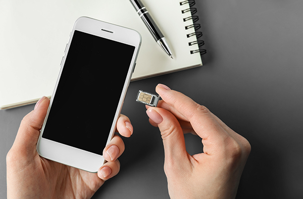 Different size of a smartphone sim card Is Your Smartphone Carrier Unlocked? Here’s How to Check